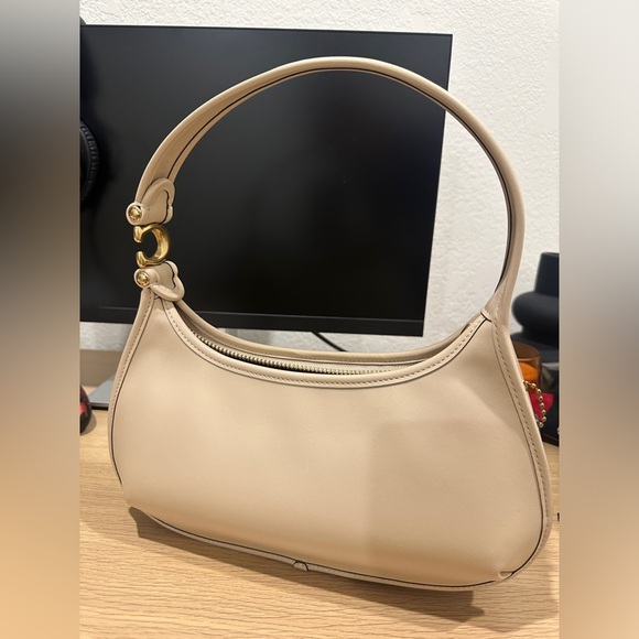 Coach Eve purse - Picture 3 of 8